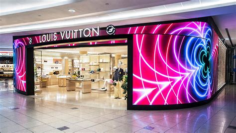 louis vuitton aeroporto dubai|duty free Dubai airport.